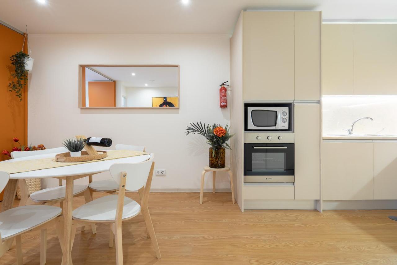 Host Wise - Colorful Bright Flat With Balcony Leilighet Porto Eksteriør bilde