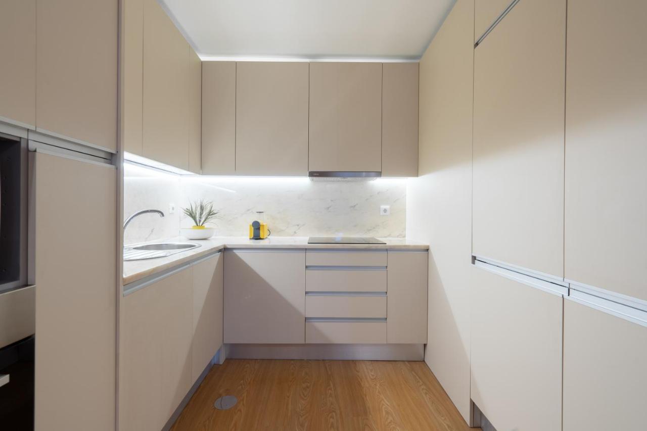 Host Wise - Colorful Bright Flat With Balcony Leilighet Porto Eksteriør bilde