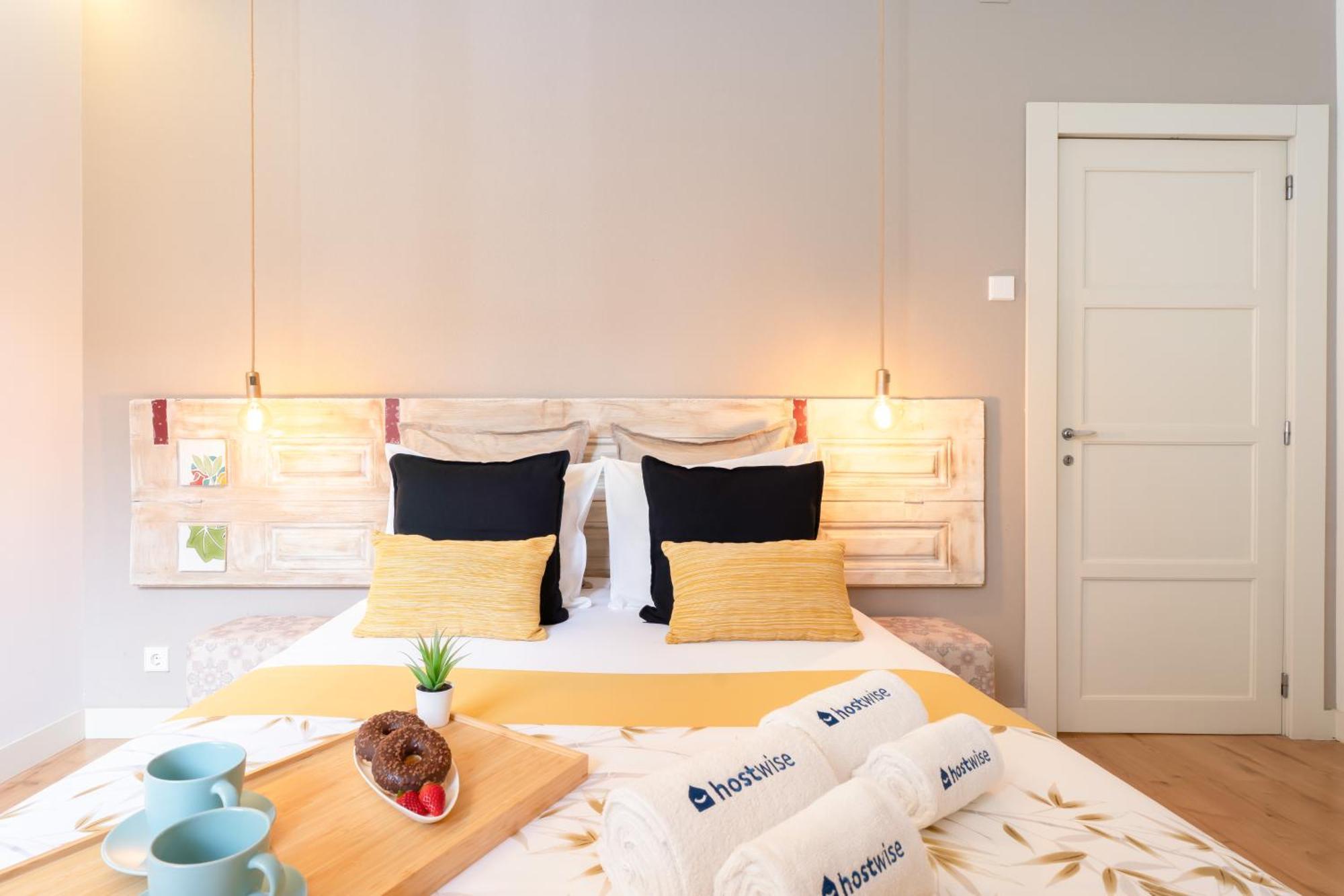 Host Wise - Colorful Bright Flat With Balcony Leilighet Porto Rom bilde