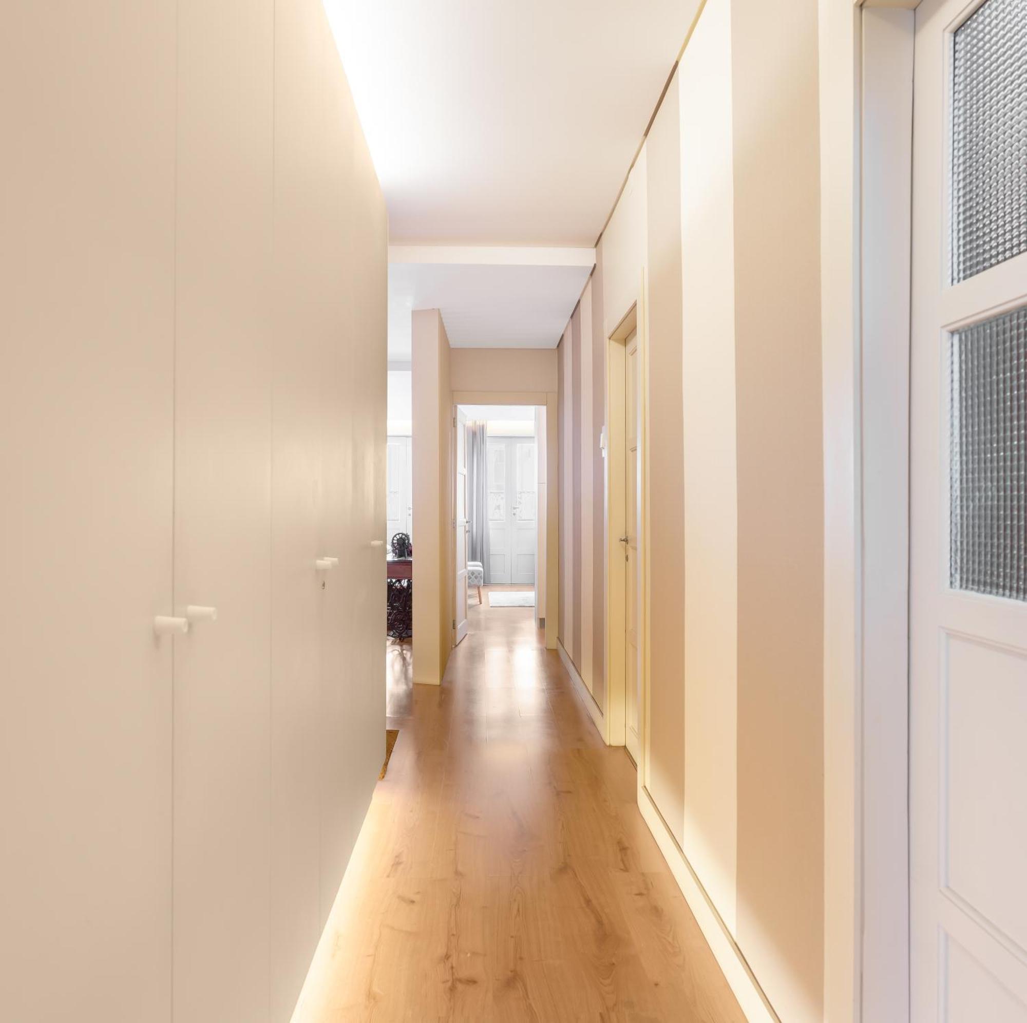 Host Wise - Colorful Bright Flat With Balcony Leilighet Porto Rom bilde