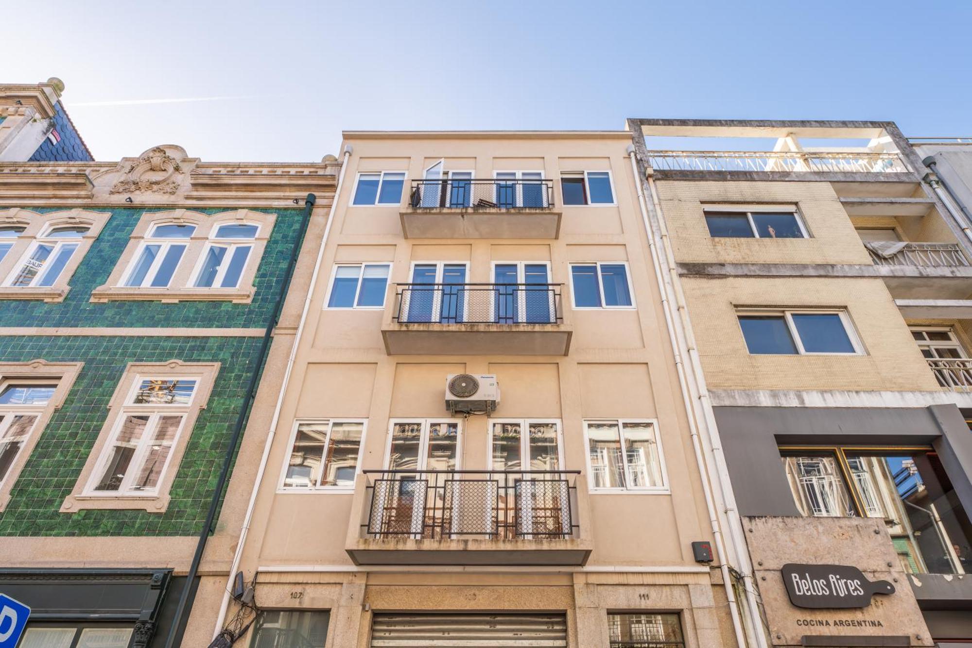 Host Wise - Colorful Bright Flat With Balcony Leilighet Porto Rom bilde