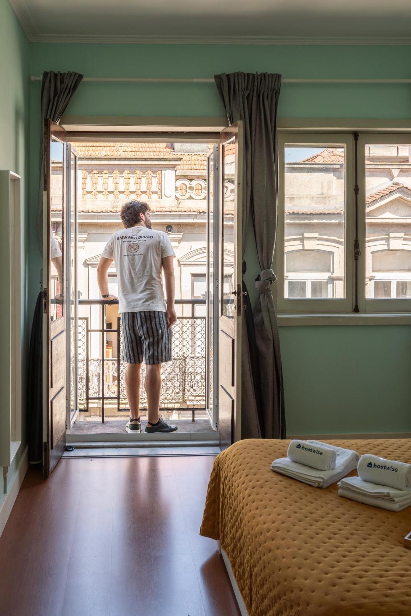 Host Wise - Colorful Bright Flat With Balcony Leilighet Porto Eksteriør bilde