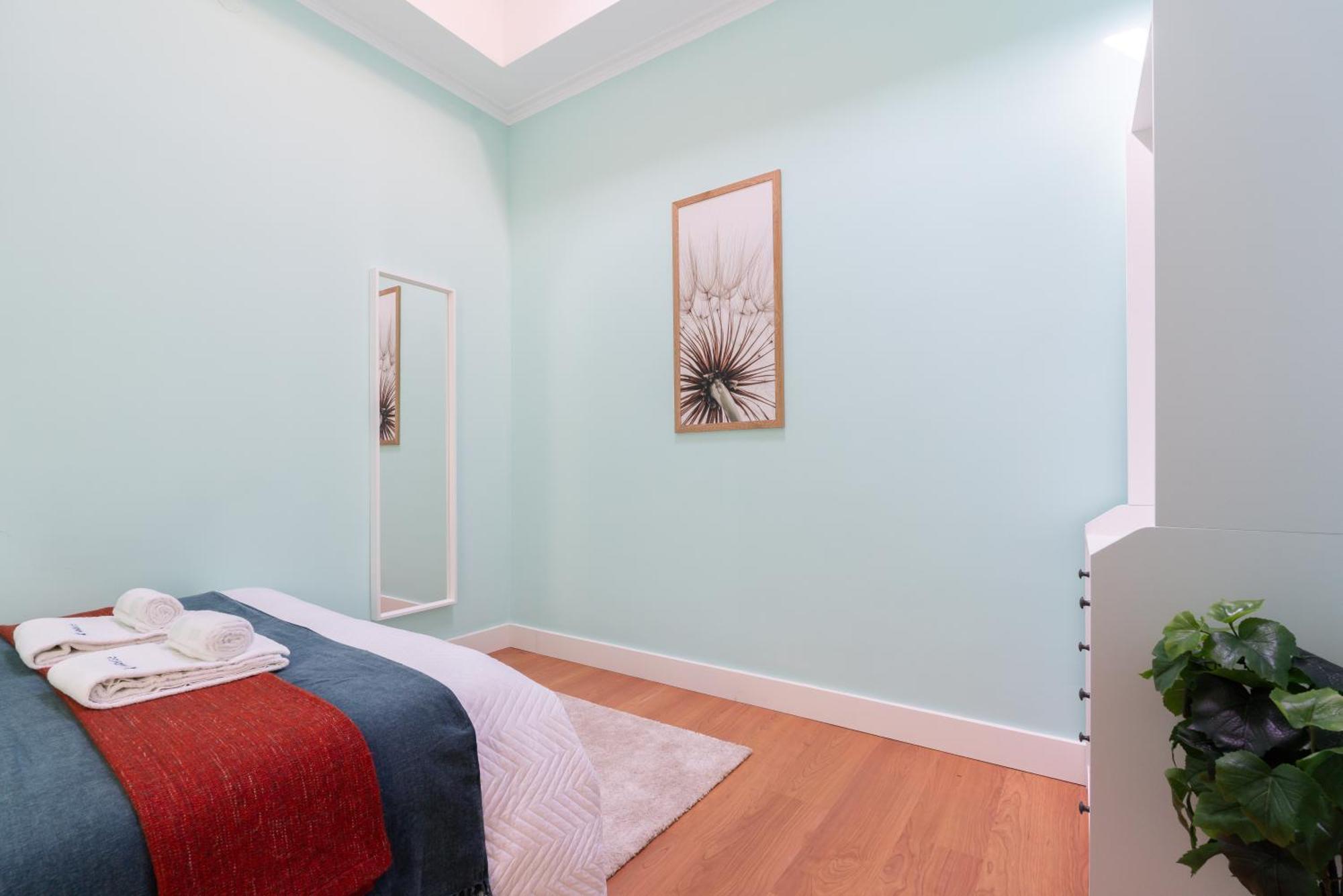 Host Wise - Colorful Bright Flat With Balcony Leilighet Porto Rom bilde